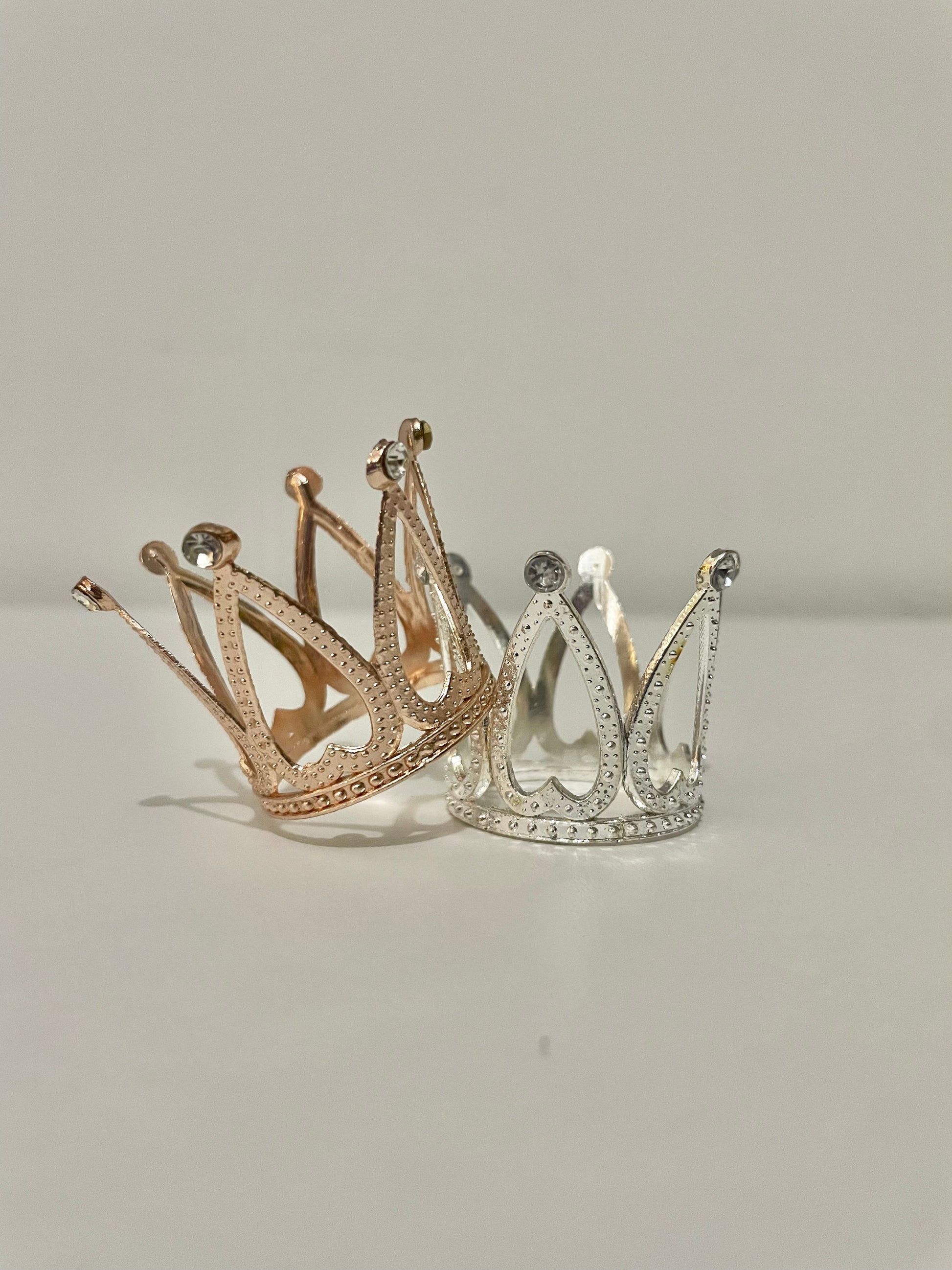 Mini corona metálica 3.5 cm en plateado y oro rosa