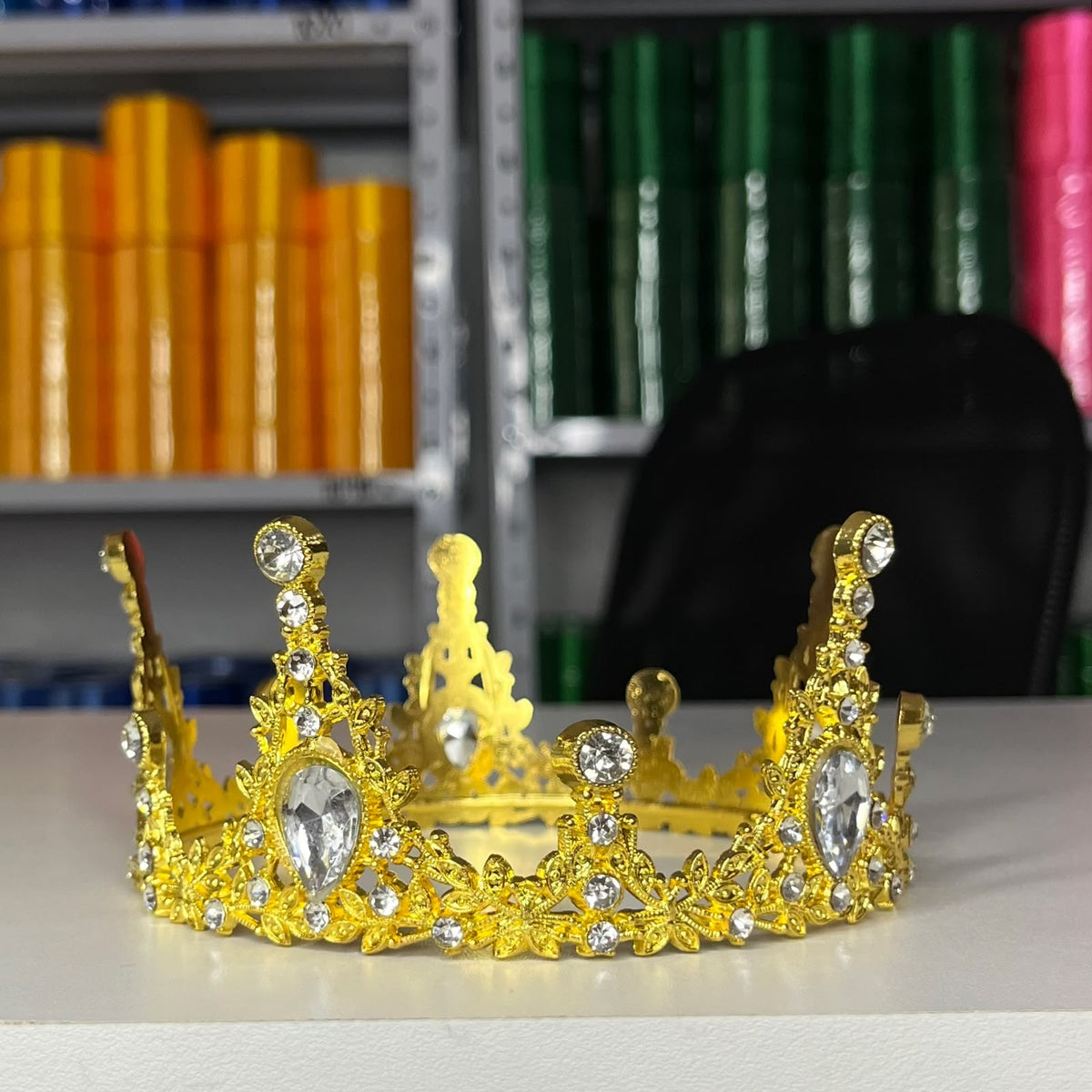 Corona metálica 12 cm - Dorado